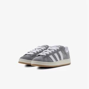 Adidas campus 00s - Använd några gånger, forfrande i nytt skick 💕