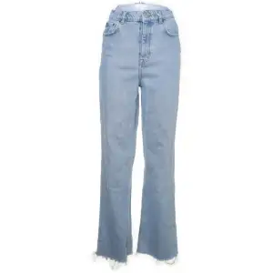 Jeans från Zara i storlek 36.