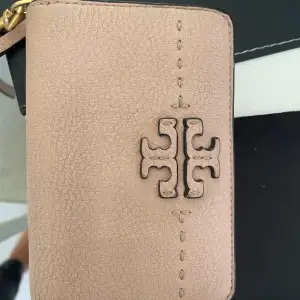 Snygg rosa plånbok  
