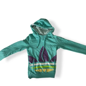 Vintage adidas hoodie  - Skitsnygg adidas hoodie i storlek xs🔥