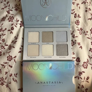 Highligther  - Anastasia Beverly Hills Moon Child. Helt ny. Ej äkta