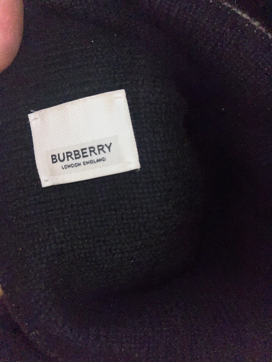 Burberry mössa - 90