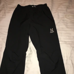 Haglöfs byxor  - Haglöfs byxor storlek S herr  Inga hål ingen slitning 