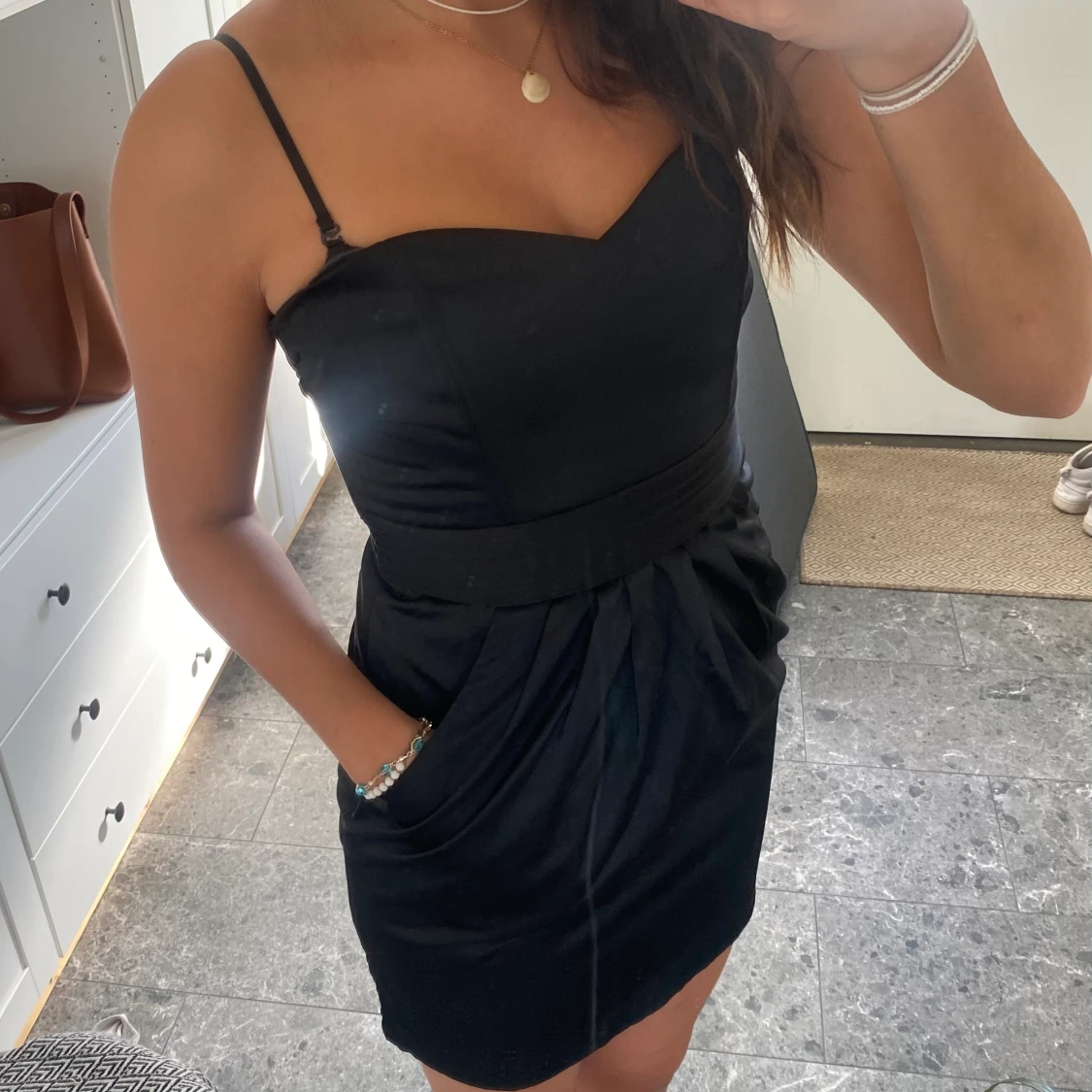 Svart kort klänning  - 90