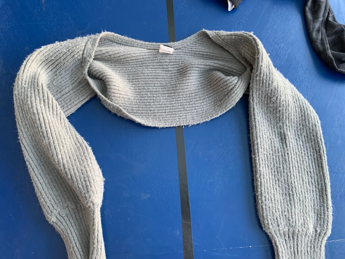 Stickad kroppad kofta 