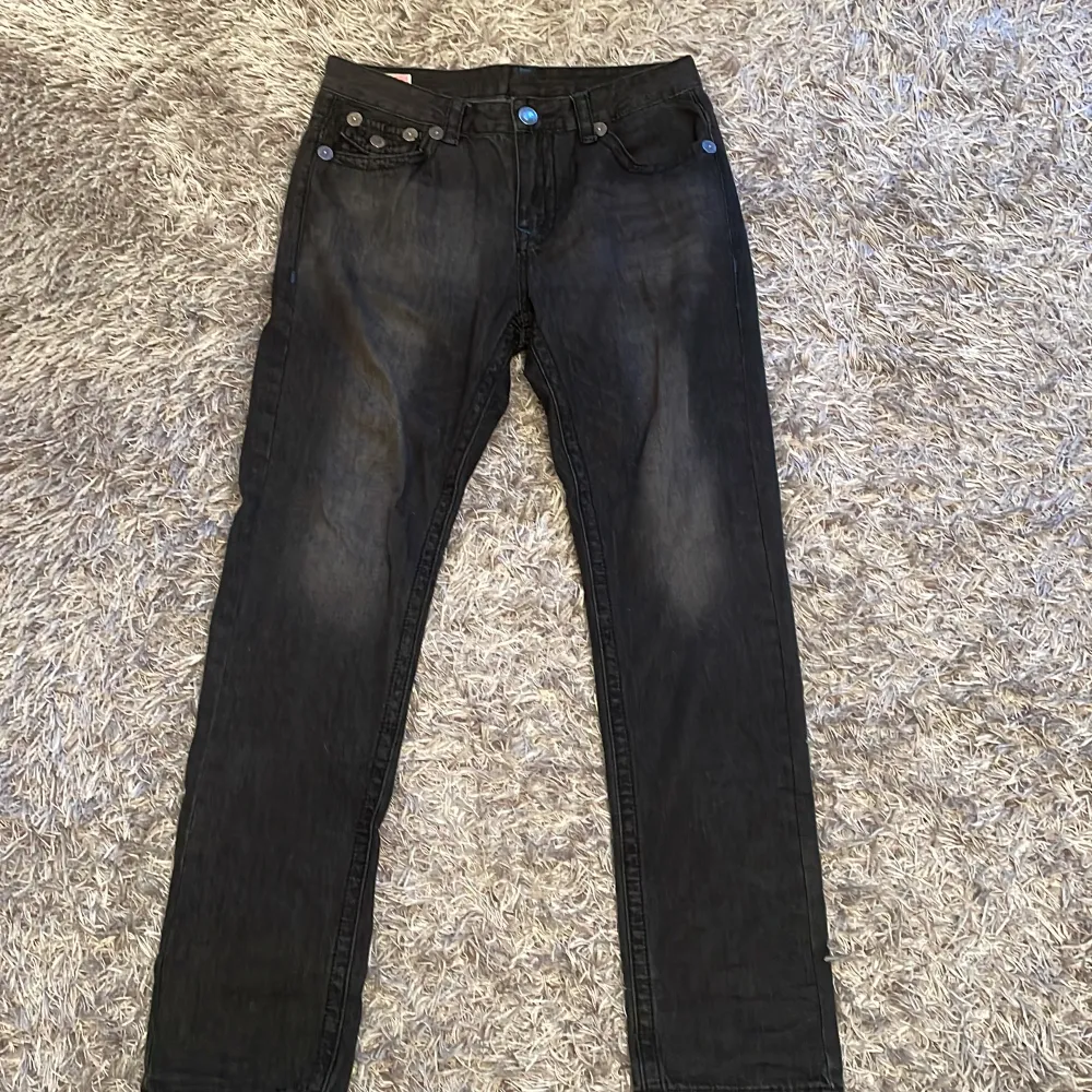 Ett jätte bra par rep true religon byxor i ett bra condition . Jeans & Byxor.