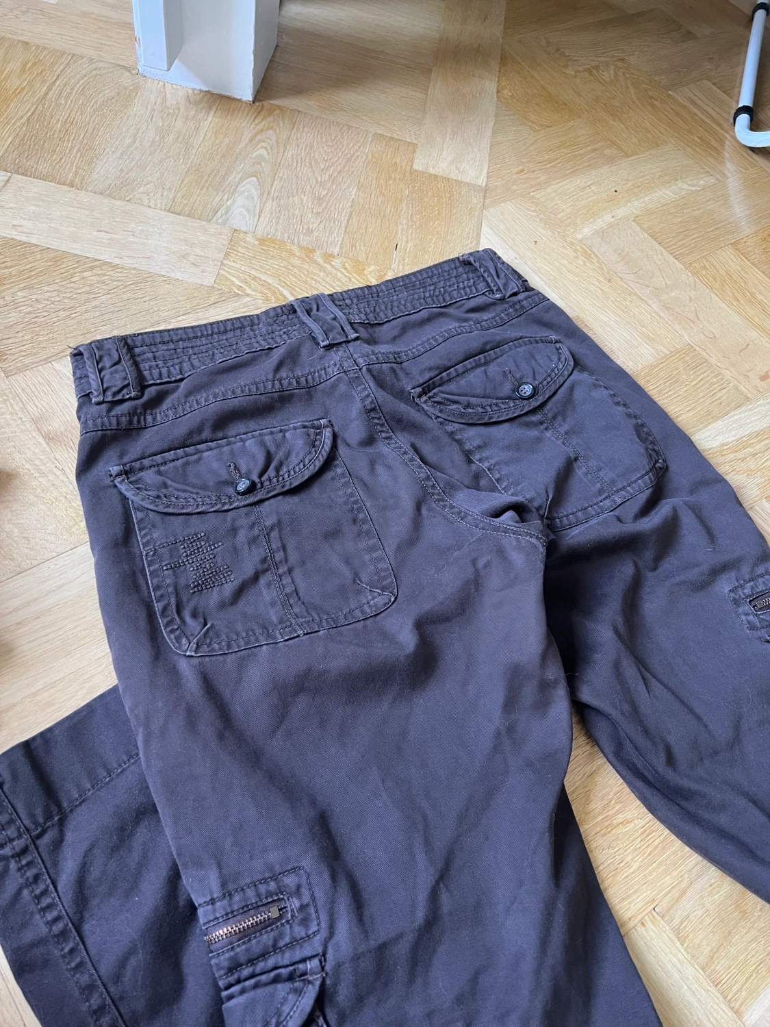 Bruna cargobyxor  - 90