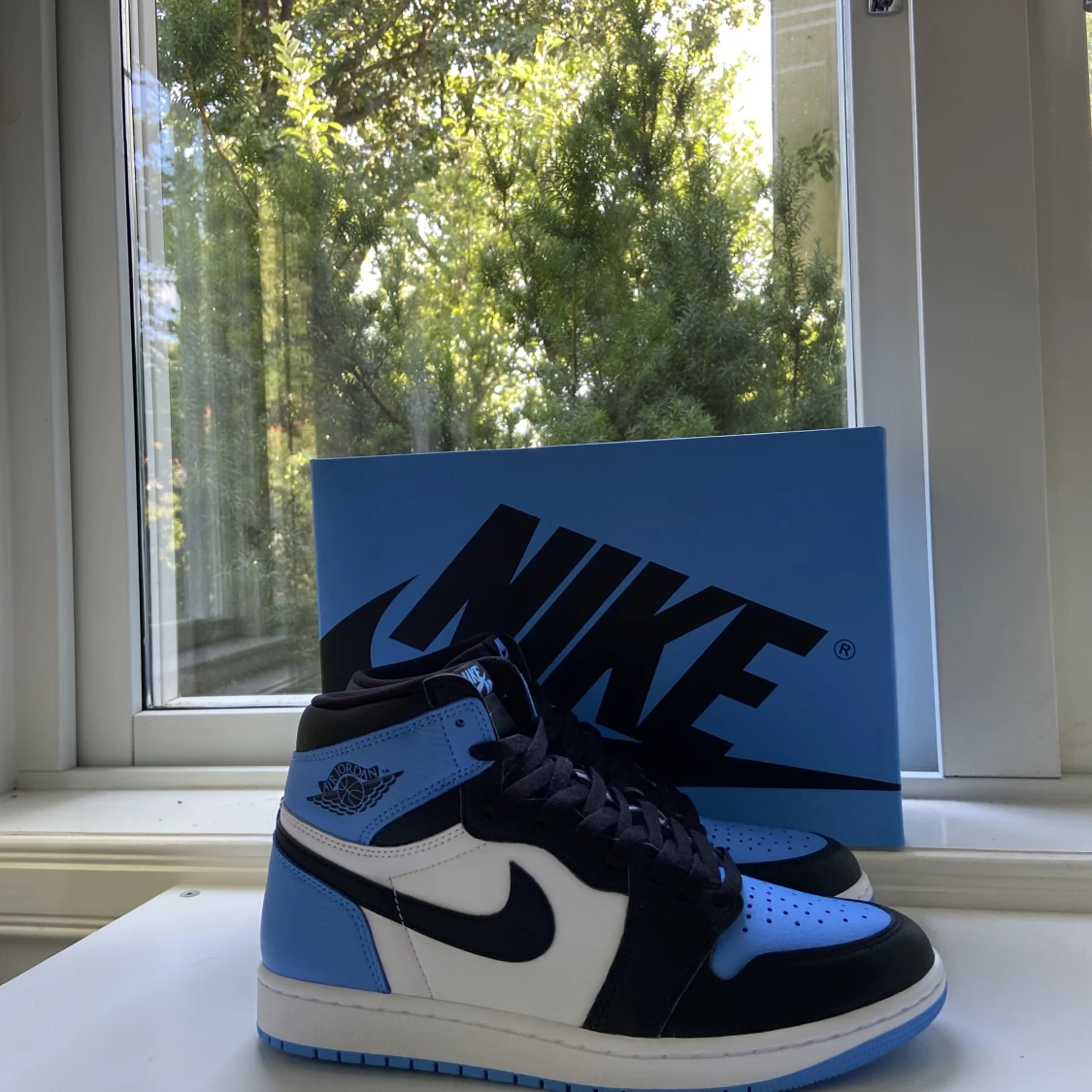 Jordan 1 high unc toe storlek 43 DS
