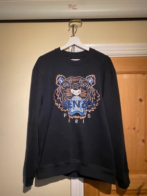 Kenzo Paris sweatshirt  - Nyskick använd fåtal gånger