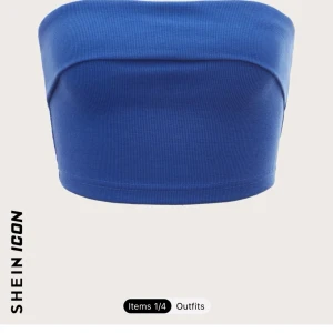 Enkel topp  - En marinblå topp, köpt ganska nyligen från SHEIN så den är i väldigt bra skick!💗 passar skit snyggt med linnebyxor och är i storlek xs!💗💗💗