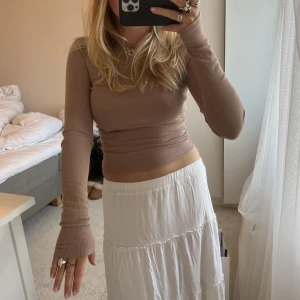 Tisha  - Långärmad tisha från abercrombie & fitch i storlek s. Helt oanvänd 