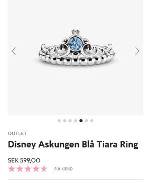 Säljer min så fina Pandora X Disney  ring då jag fick den i present och den inte passar💖 aldrig använd, original pris 600