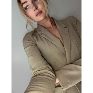 Blazer  - Fin. Perfekt på jobb.  Stl S