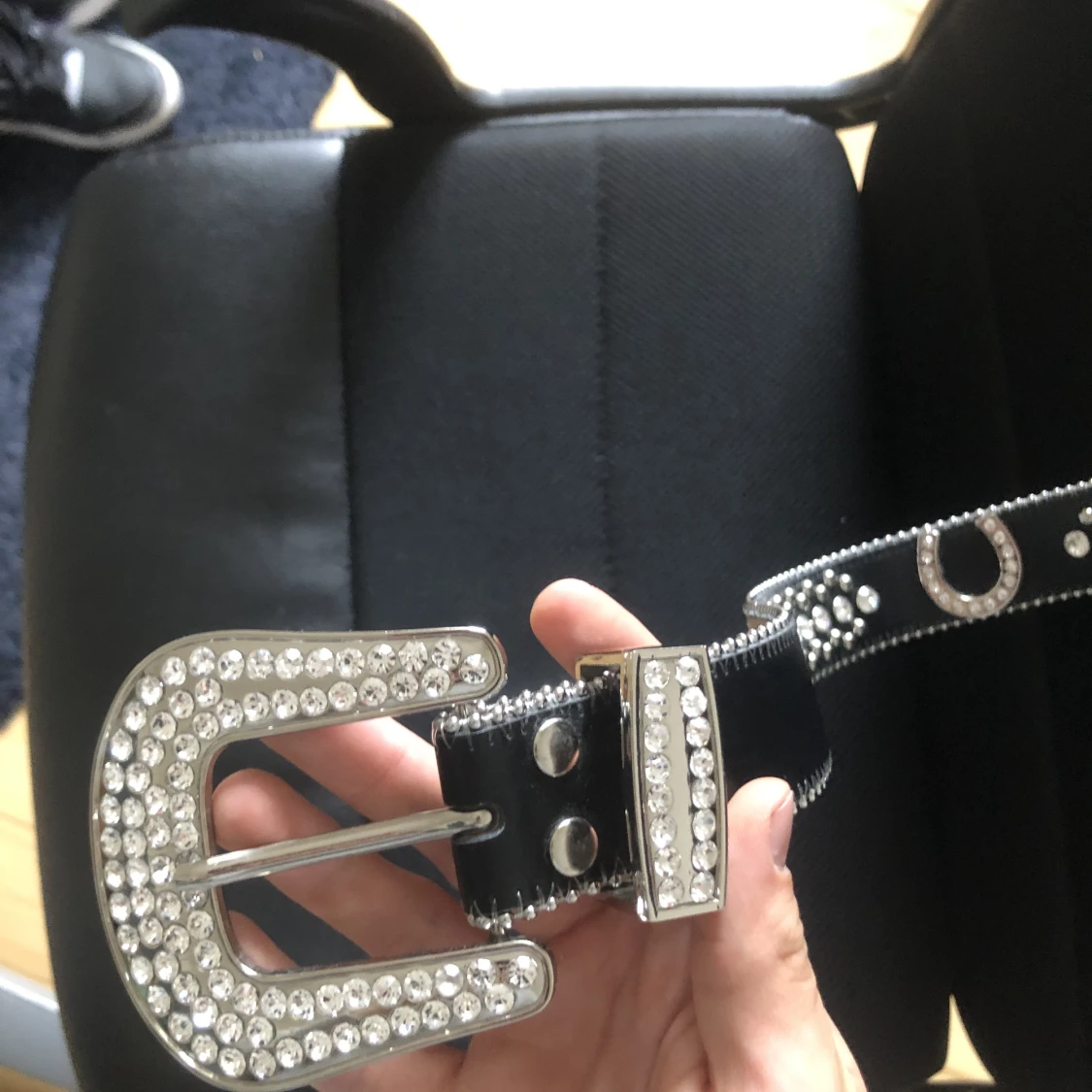 Tuttulente Rhinestone bälte 