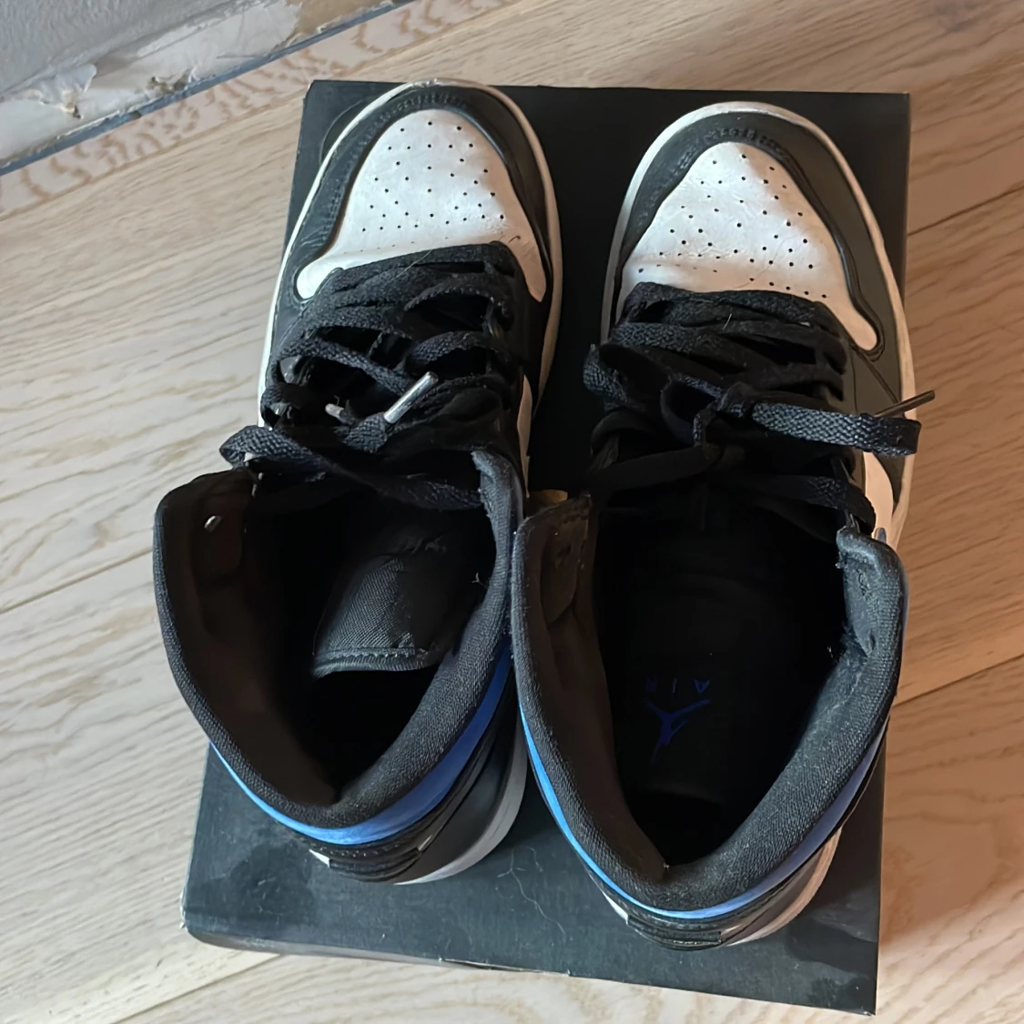 Jordan 1 mid racer blue  - 90