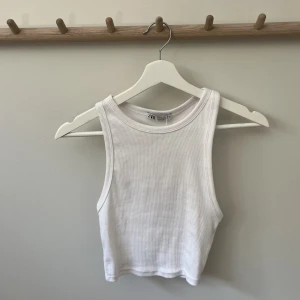 Linne - Säljer detta linne från Zara som aldrig använts💗