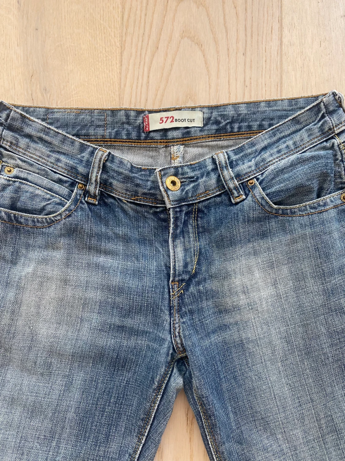 Levi’s jeans - 90