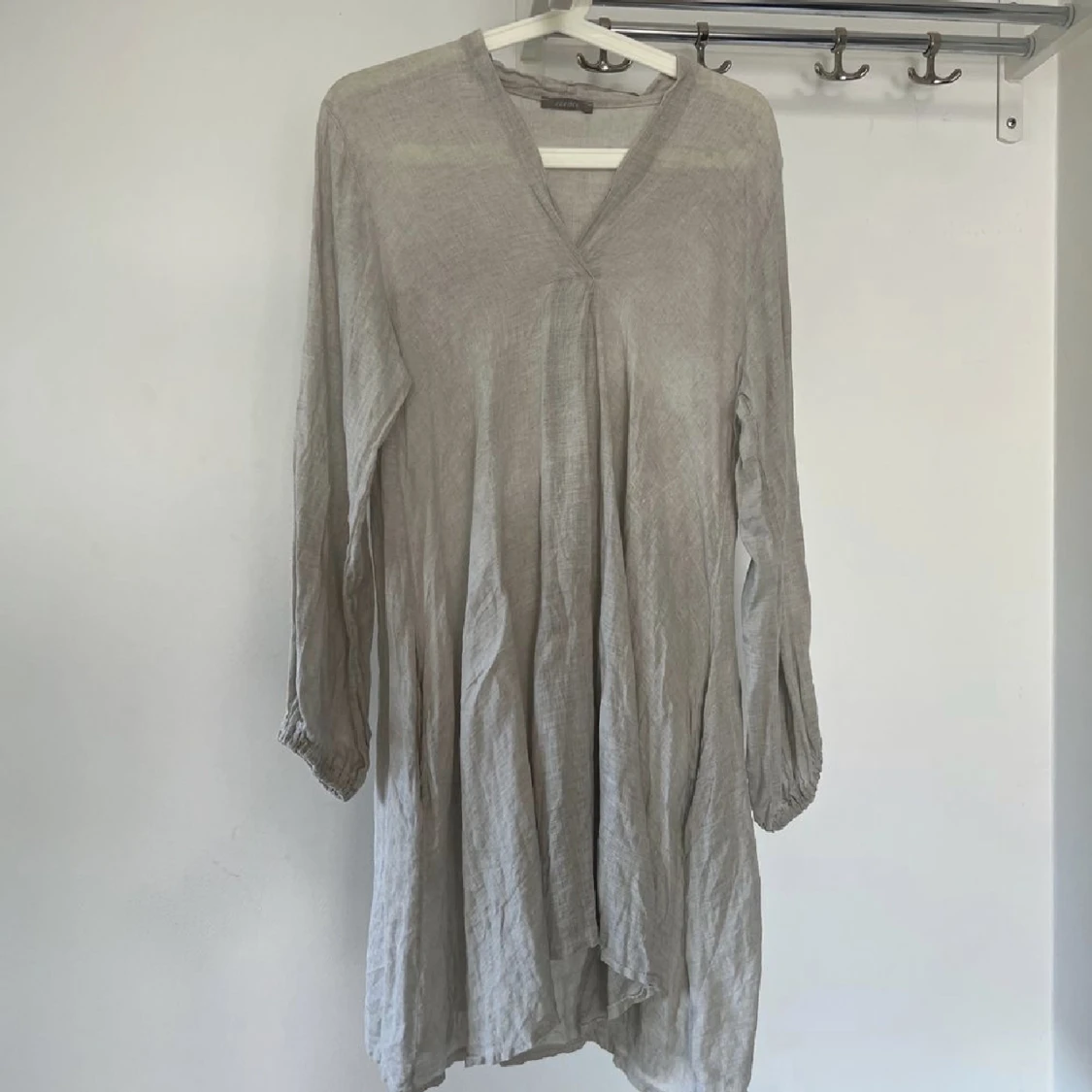 Linneklänning greige