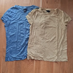 Två stycken tshirtar - Säljer två tshirtar. Använda 2 gånger 