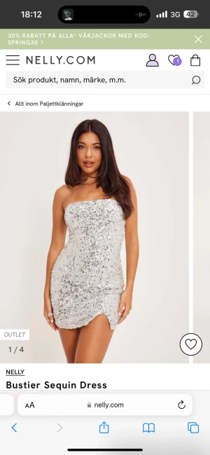 paljett klänning - Silvrig paljett klänning, använd endast en gång på nyår 