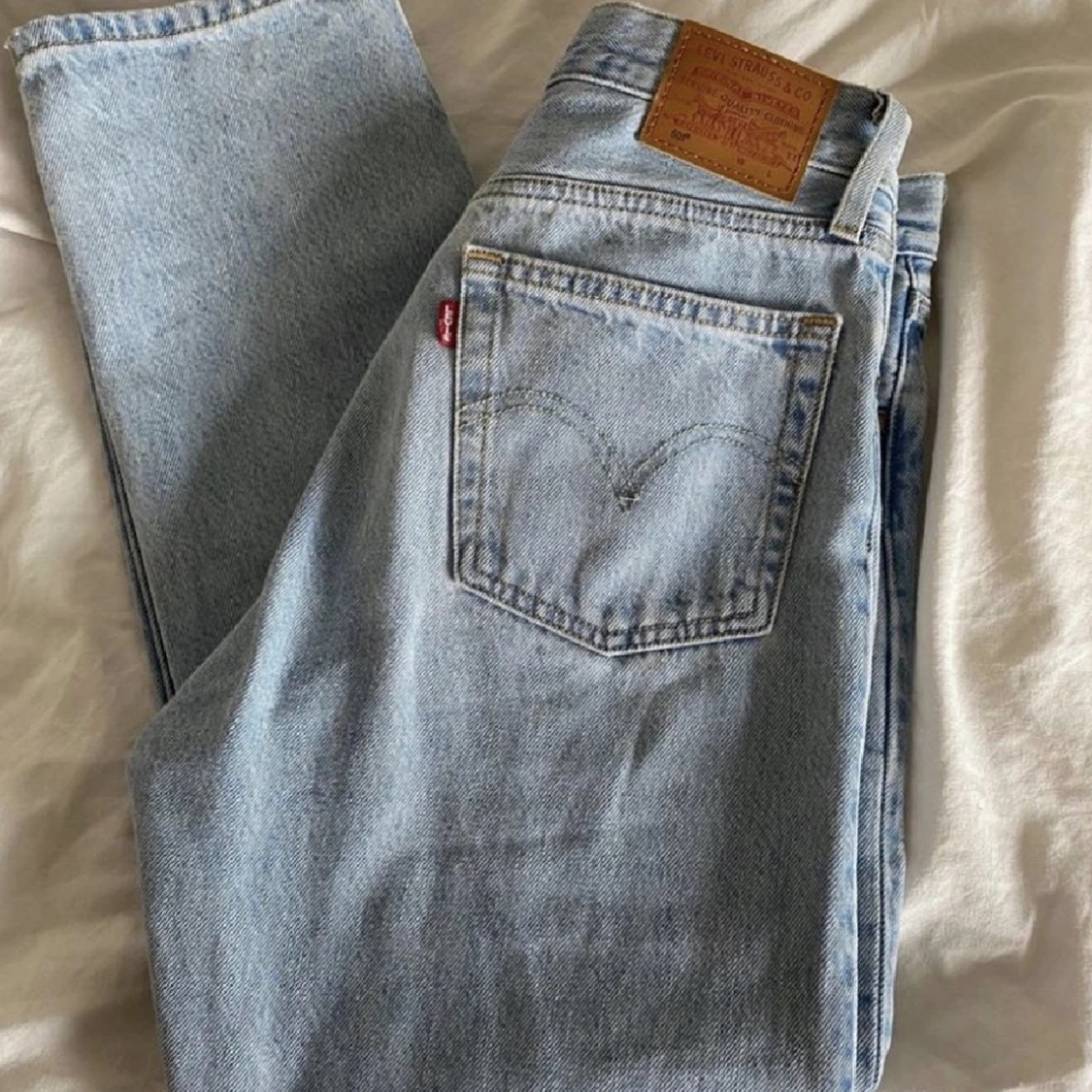 LEVIS JEANS