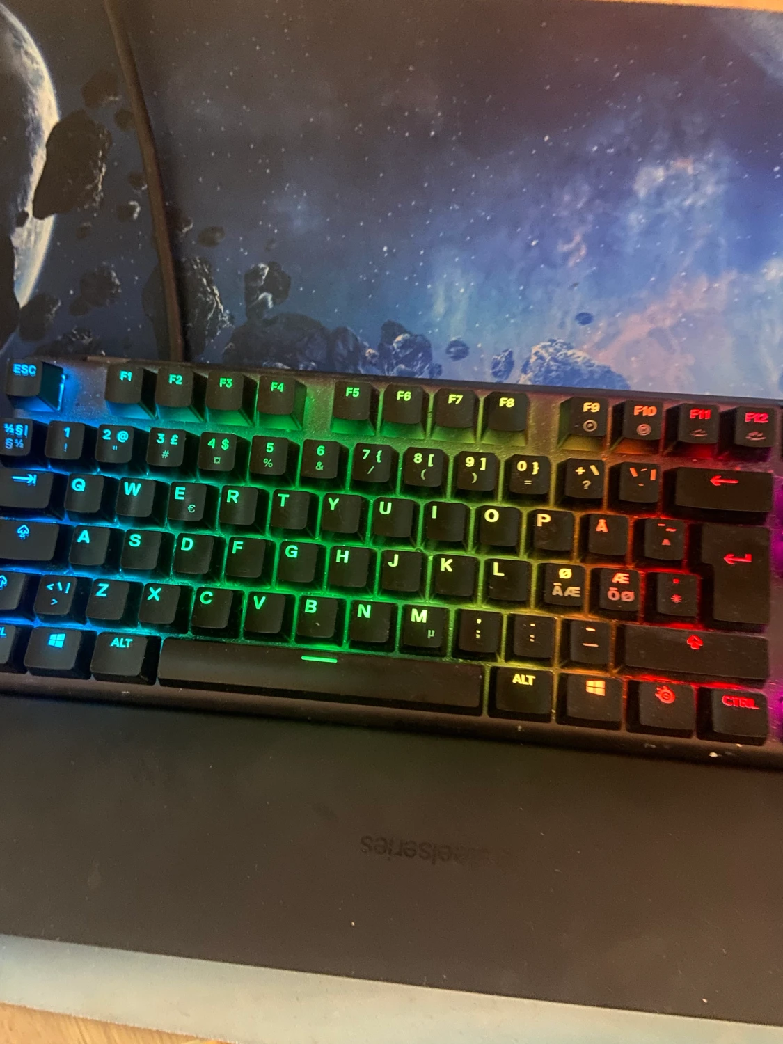 Gaming mus och tangentbord  - 90