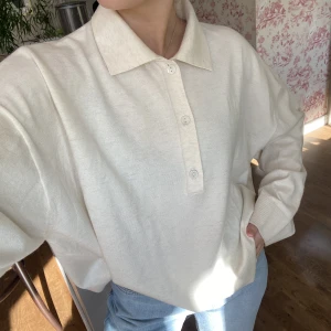 Tröja - Liknar djerfs tröja, använd en gång