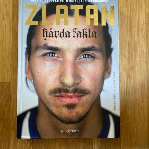Köpt för 899kr. 430 sidor med Zlatans stats och berättelse om honom