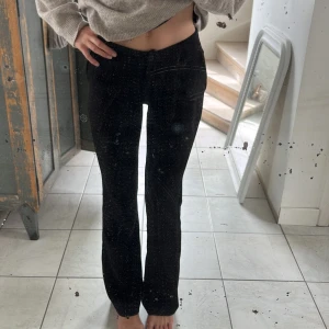 Kosymbyxor - Sjukt snygga lågmidjade kostymbyxor från Design by Si💞Strl S men sitter mer som en Xxs/Xs🥰Nypris ca 500