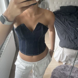 Jeans topp - Aldrig använd då den var för liten:(