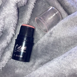 Blush  - Cream blush från glam of Sweden! Köpte för 30kr! 