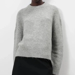 Zara tröja  - Stickad tröja från Zara 🤍 direktpris 450