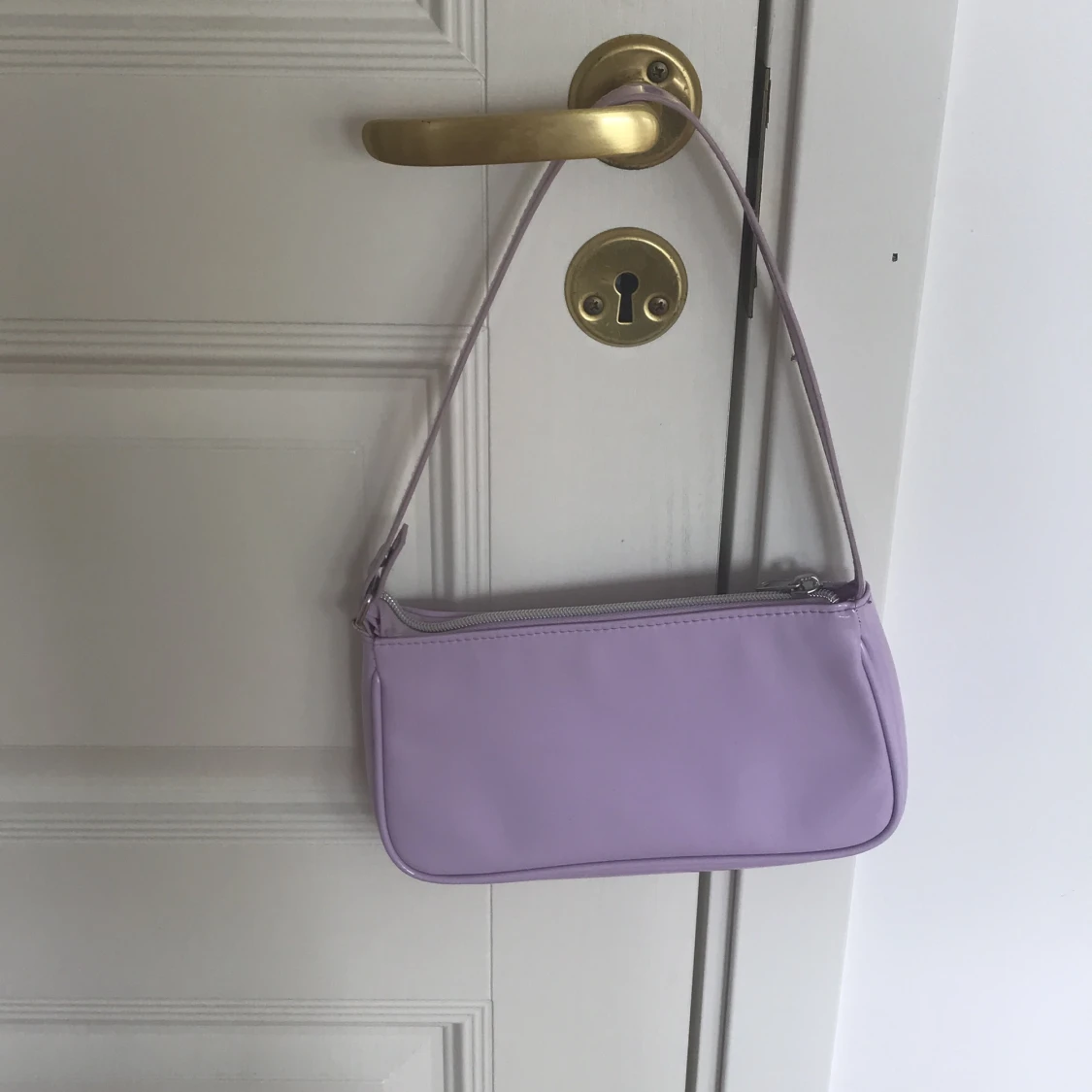 Lilla lack hm väska
