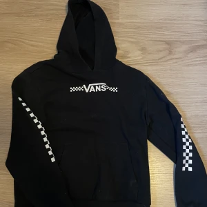 Vans hoodie - Super skick, storlek XL i barnstorlek så motsvarar ungefär XS