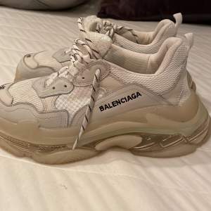 Skor från Balenciaga | Second hand online | Köp på Plick