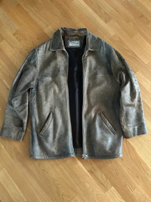 Skin jacka  - Milerad skinn jacka 