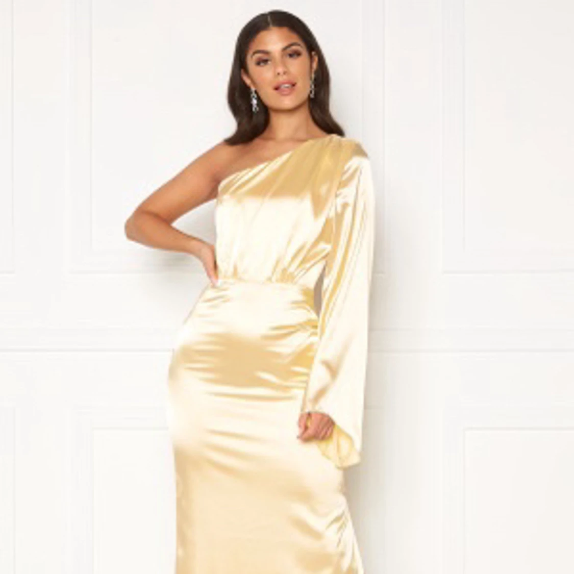 Nicole Falciani x bubbleroom balklänning  - 91