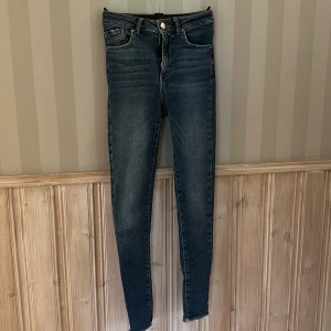 Jeans - Stl XS, väldigt fint skick!