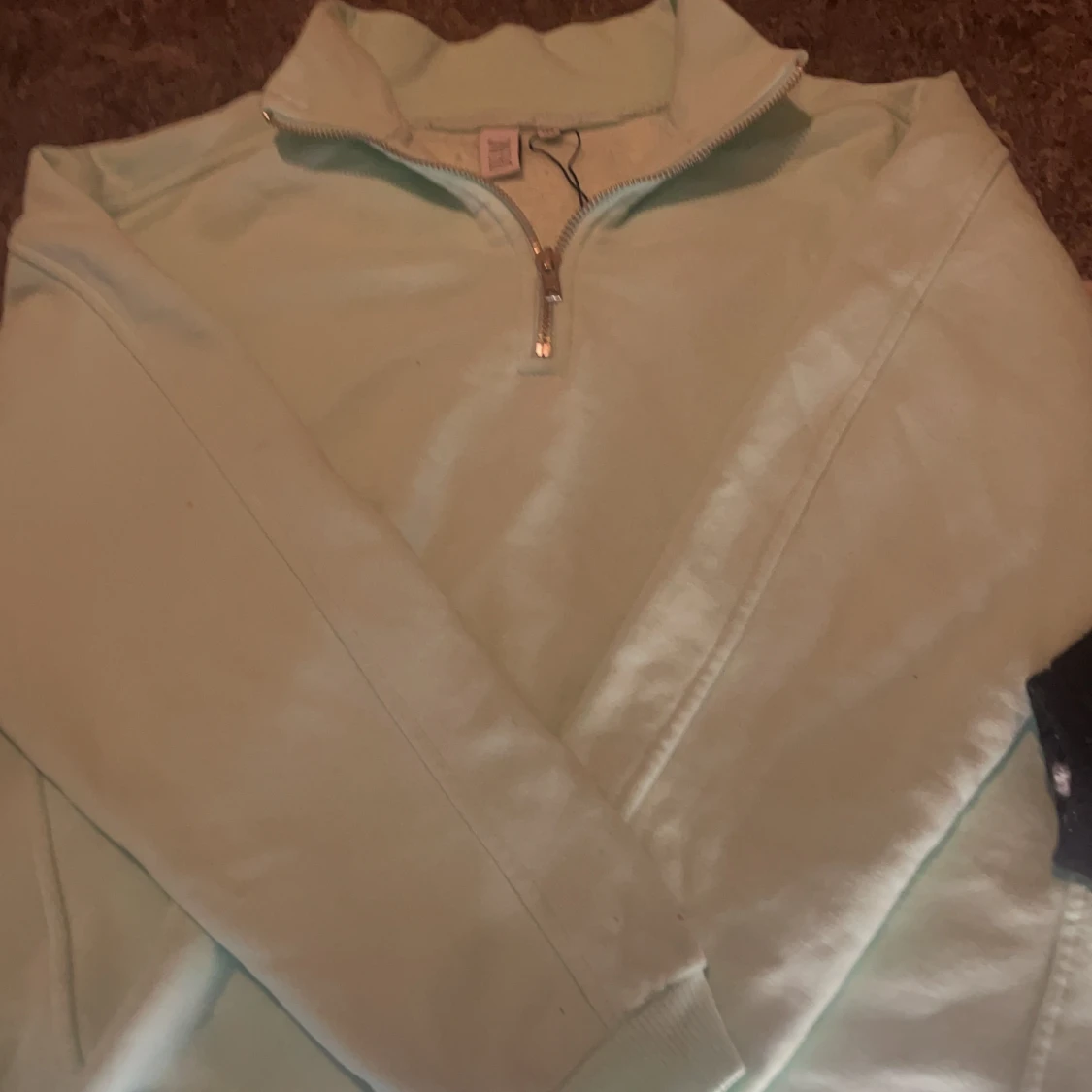 En tröja från lager  - 90