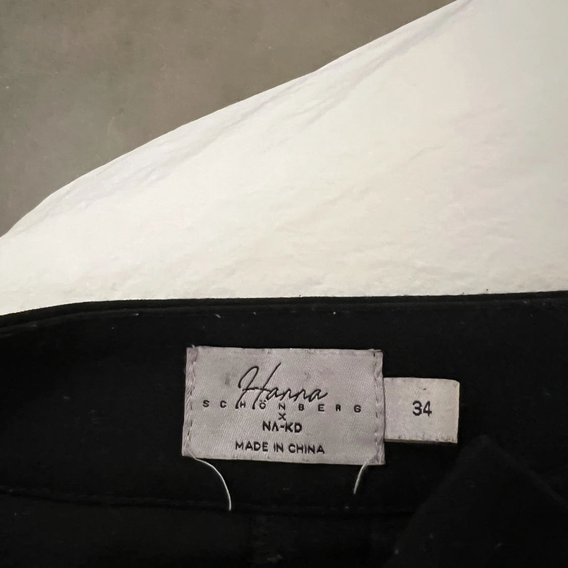 Svarta kostymbyxor  - 91