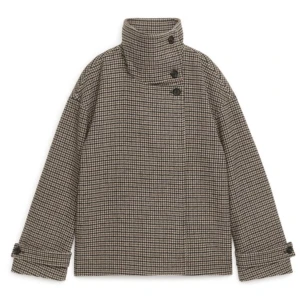 Arket kappa - Intressekoll på min rutiga kappa från arket. Köpte på plick men den har inte kommit till så mycket användning, så väldigt bra skick🫶Säljer endast vid bra bud!