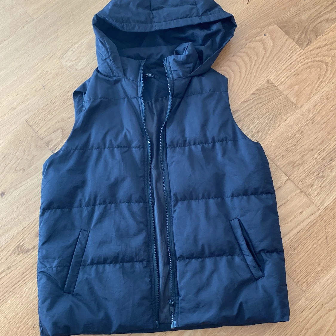 Väst från SHEN, använd 2 gånger