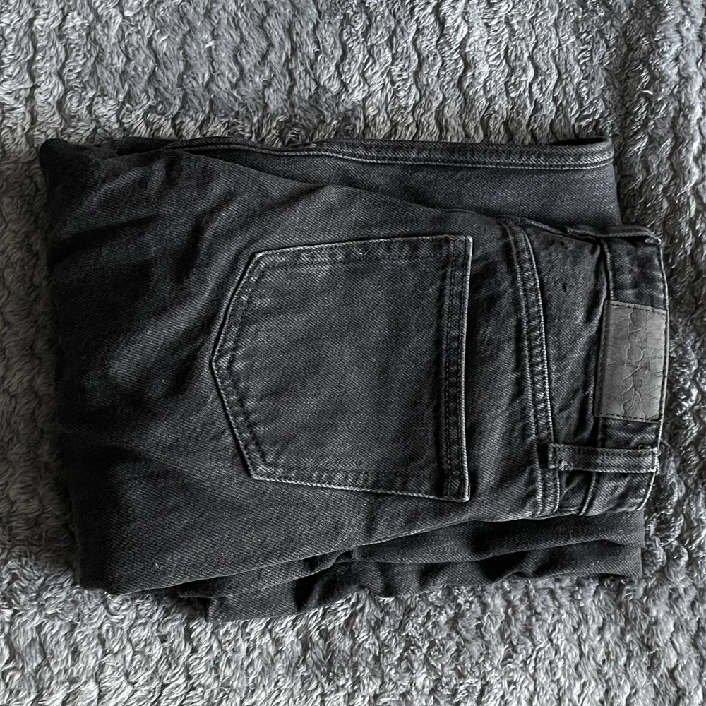 Monki Jeans, wide. Väldigt fina men blivit för stora. 🦋. Jeans & Byxor.