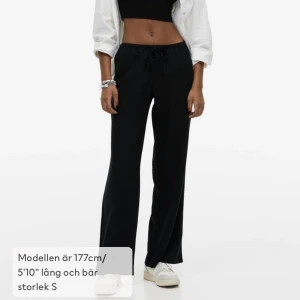 Linnebyxor  - Säljer dessa linnebyxor som aldrig kom till användning i sommars tror jag använde de en gång bara, skriv för egna bilder