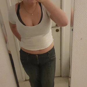 Vit uringad tröja - Vit tröja