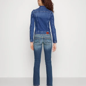 Pepe jeans - Säljer mina fina pepe jeans i storlek 25/34 i modellen venus. Slutsålda, skriv privat för egna bilder💓