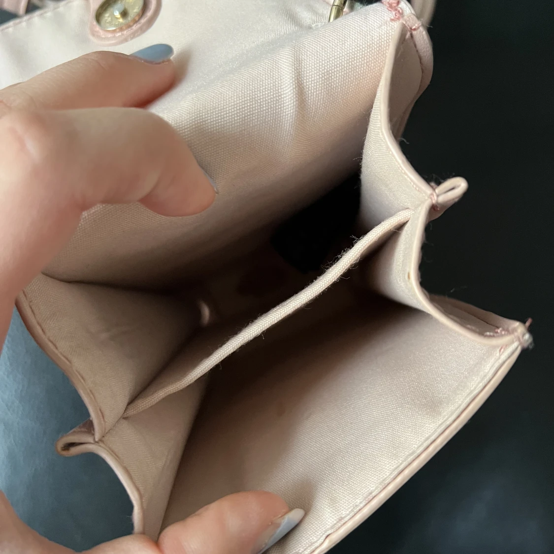 Liten mobil väska - 1