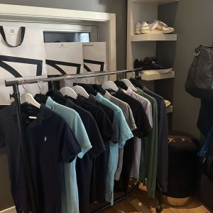 Ralph lauren pikéer - Säljer massor utav riktigt snygga Ralph lauren pikéer, säljer dom för endast 350 st. 