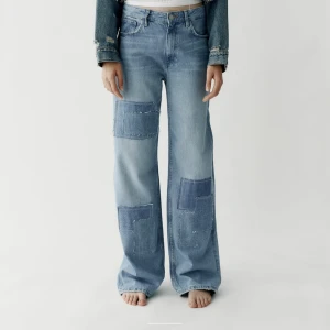 Zara patched jeans  - Intressekoll på dessa asballa jeans från zara😍😍😍