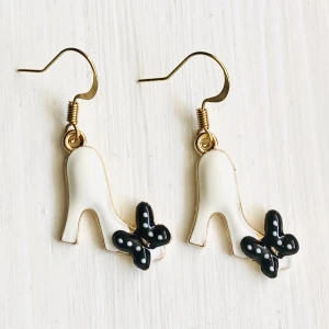 Retro stil örhängen ❤️ - Nickelfria krokar och fri frakt ❤️